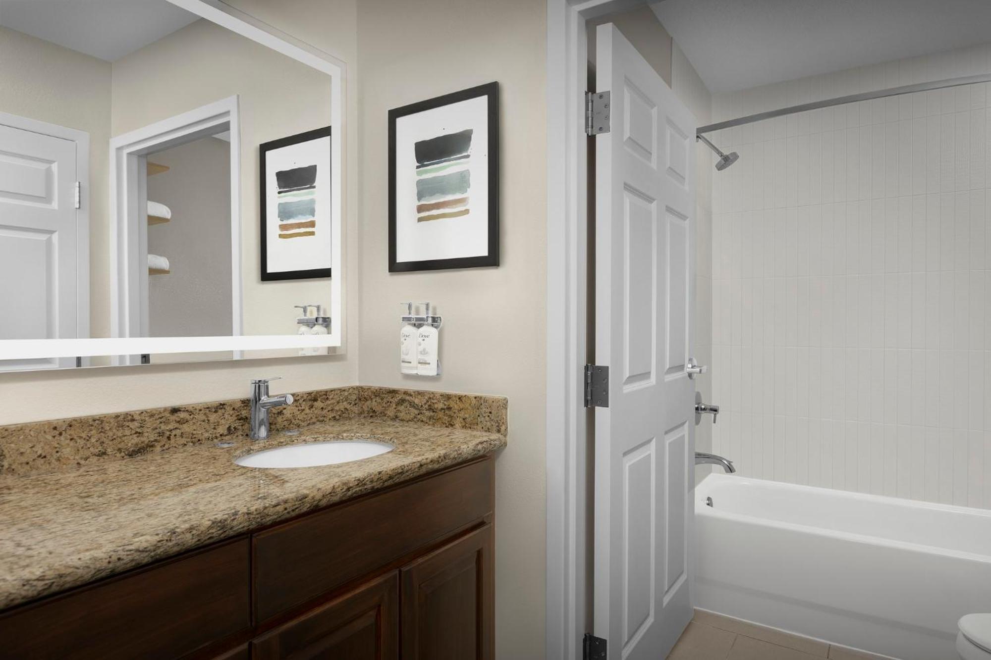 Staybridge Suites Raleigh-Durham Airport-Morrisville By Ihg Dış mekan fotoğraf